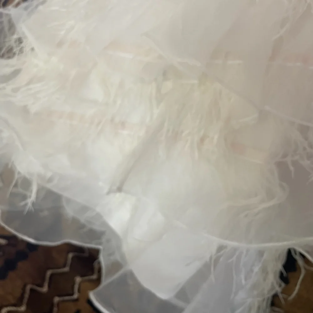Elegant Strapless White Lace Wedding Dress Plus Size - Picture 12 of 16